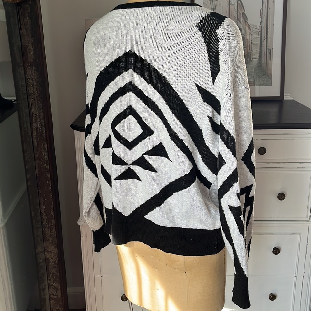 EXPRESS Sweater - Picture 2 of 2